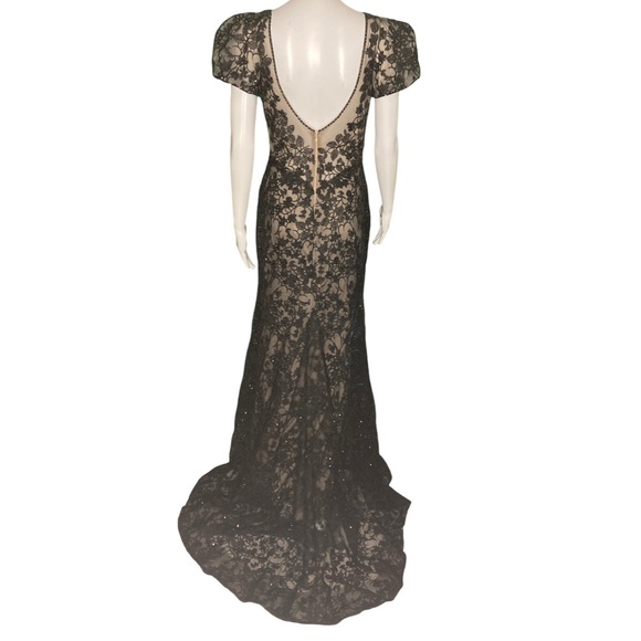 NWT Mac Duggal 50644 Lace Plunge Neck Short Puff Sleeve Trumpet Black Gown- Sz 4 - Picture 5 of 9